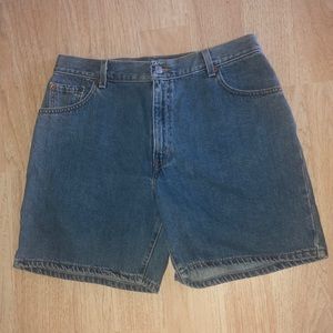 VINTAGE LEVIS SHORTS SIZE 14 BLUE